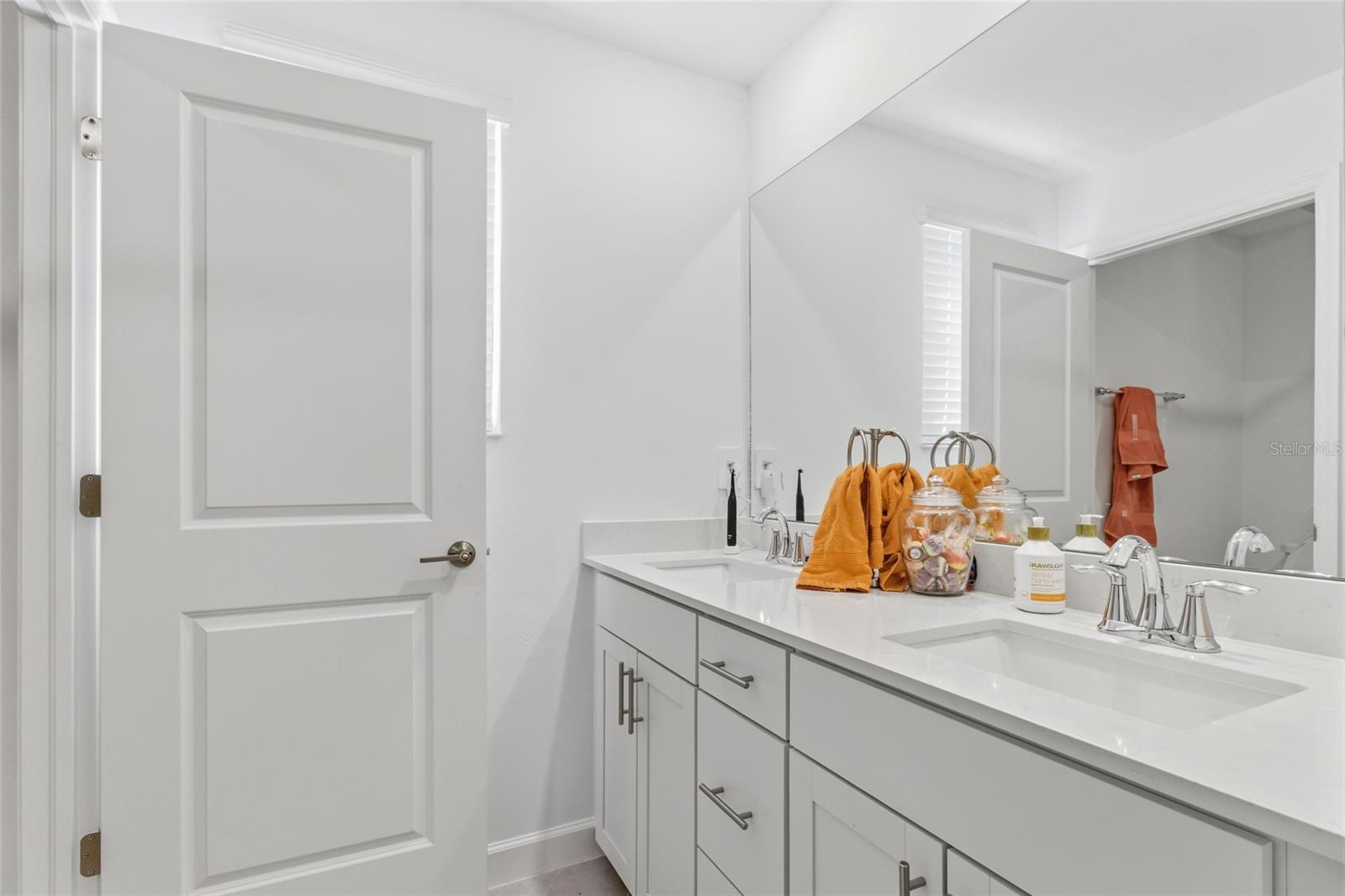 14968 SERENE SHORES LOOP — photo 35