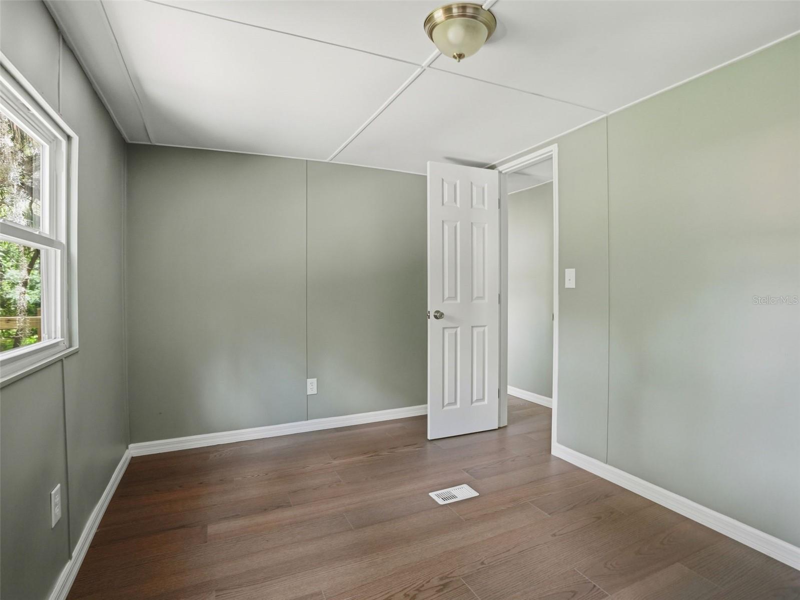 9239 OTTAWA ST — photo 19