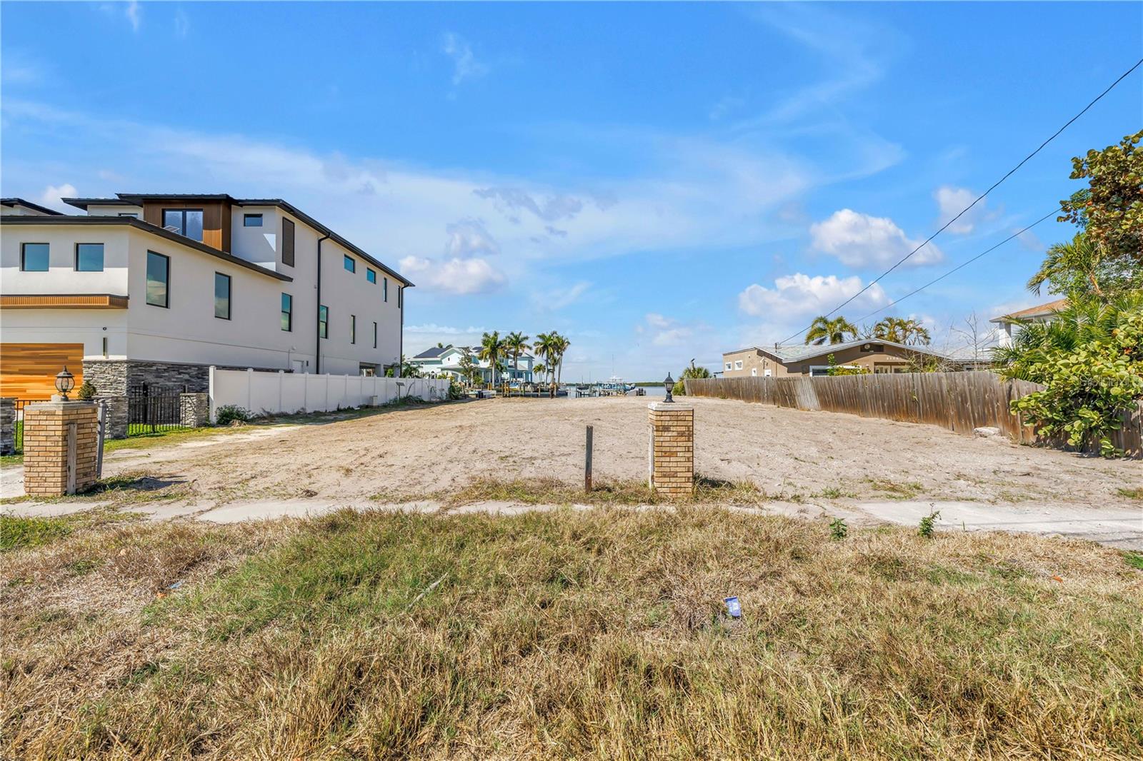 2129 BAYOU GRANDE BLVD NE — photo 2