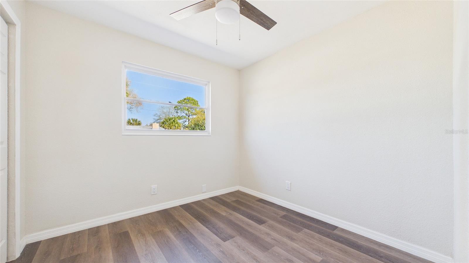 4418 W FAIRVIEW HTS — photo 31