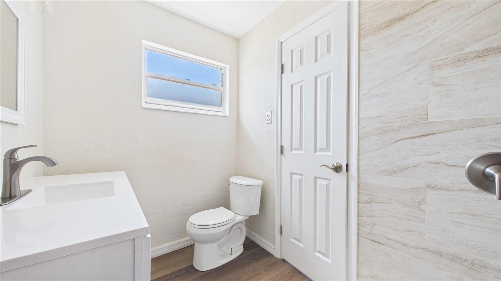 4418 W FAIRVIEW HTS — photo 25
