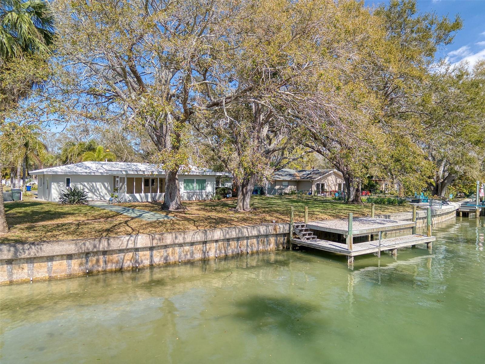 5 SHORE DR — photo 19