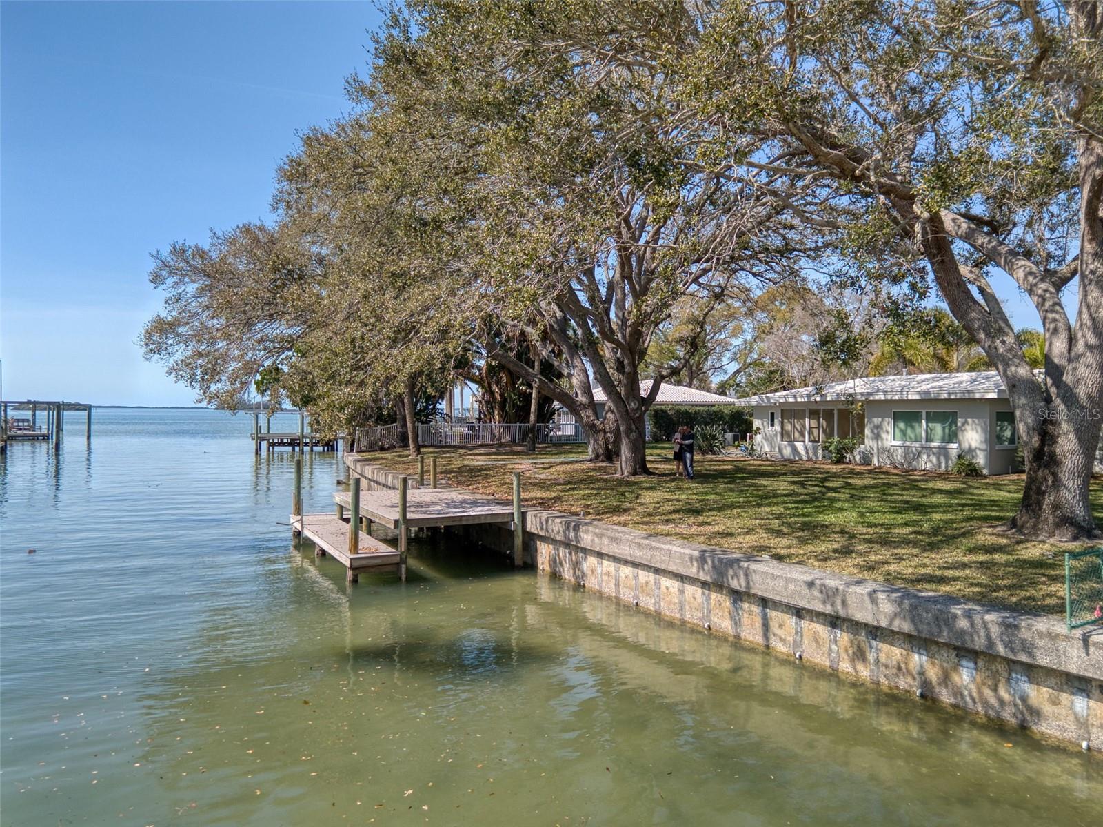 5 SHORE DR — photo 21