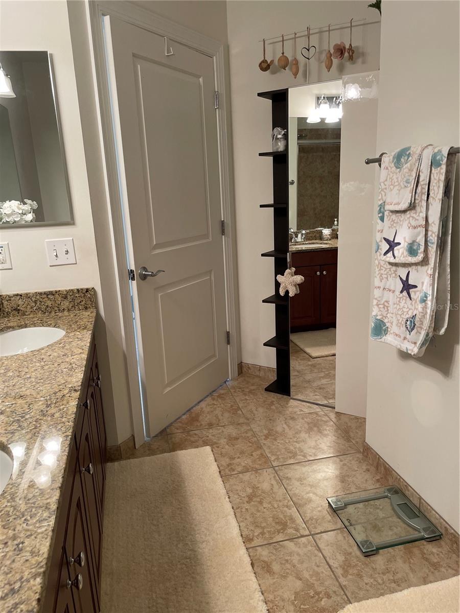 628 CLEVELAND ST #1002 — photo 23