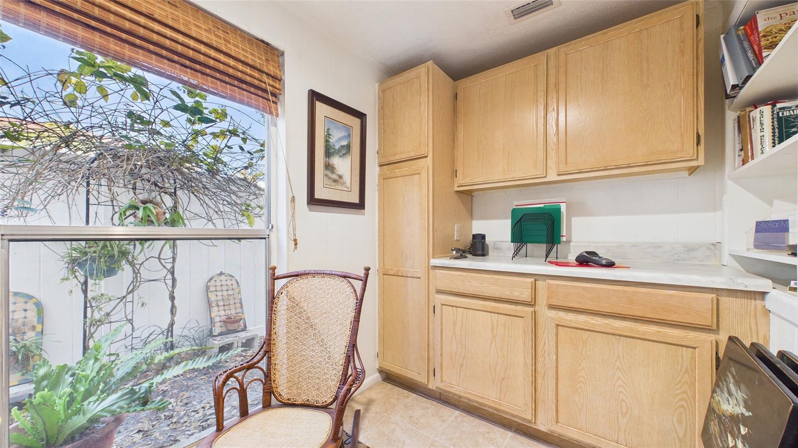 4319 S CAMERON AVE — photo 18