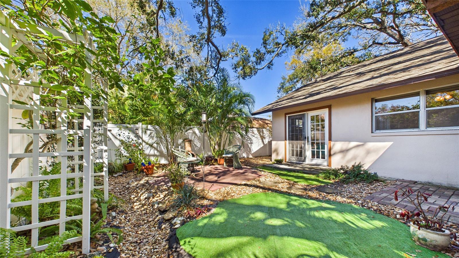 4319 S CAMERON AVE — photo 42