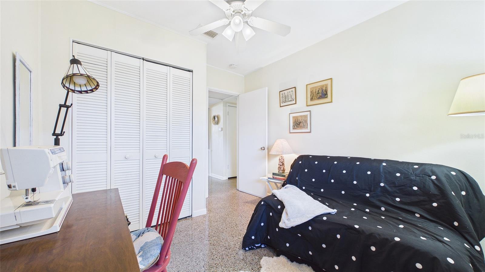 4319 S CAMERON AVE — photo 25