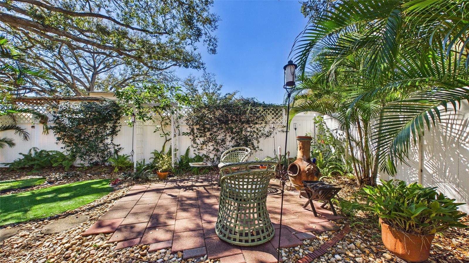 4319 S CAMERON AVE — photo 44