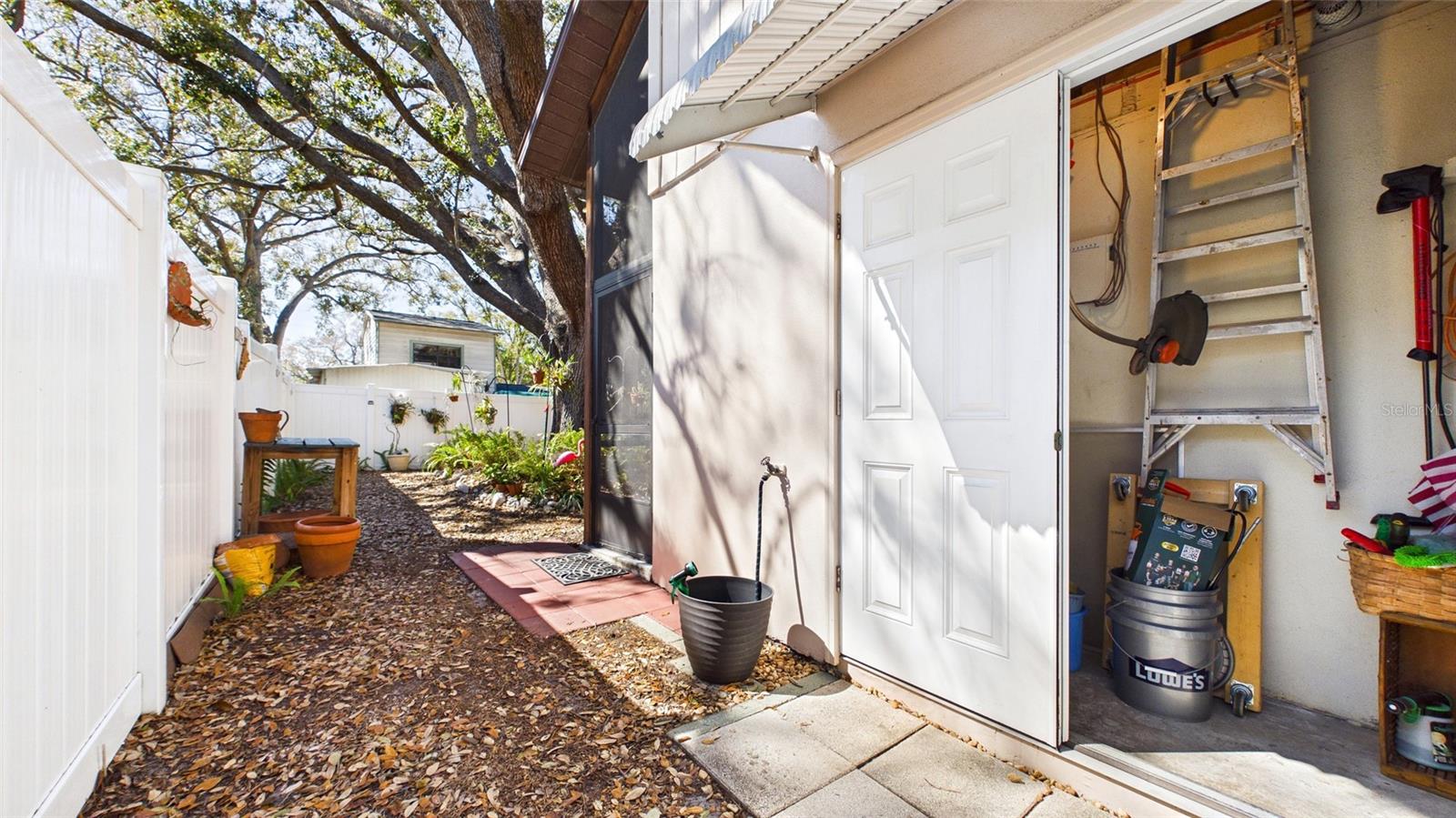 4319 S CAMERON AVE — photo 38