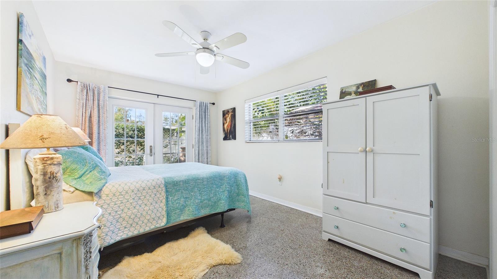 4319 S CAMERON AVE — photo 19