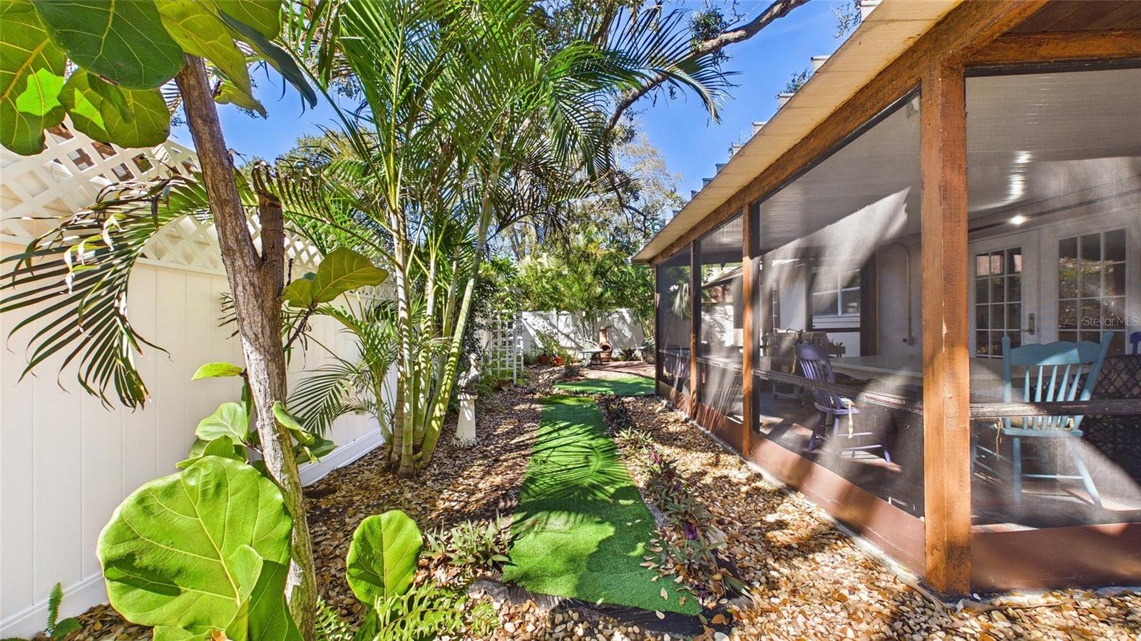 4319 S CAMERON AVE — photo 41