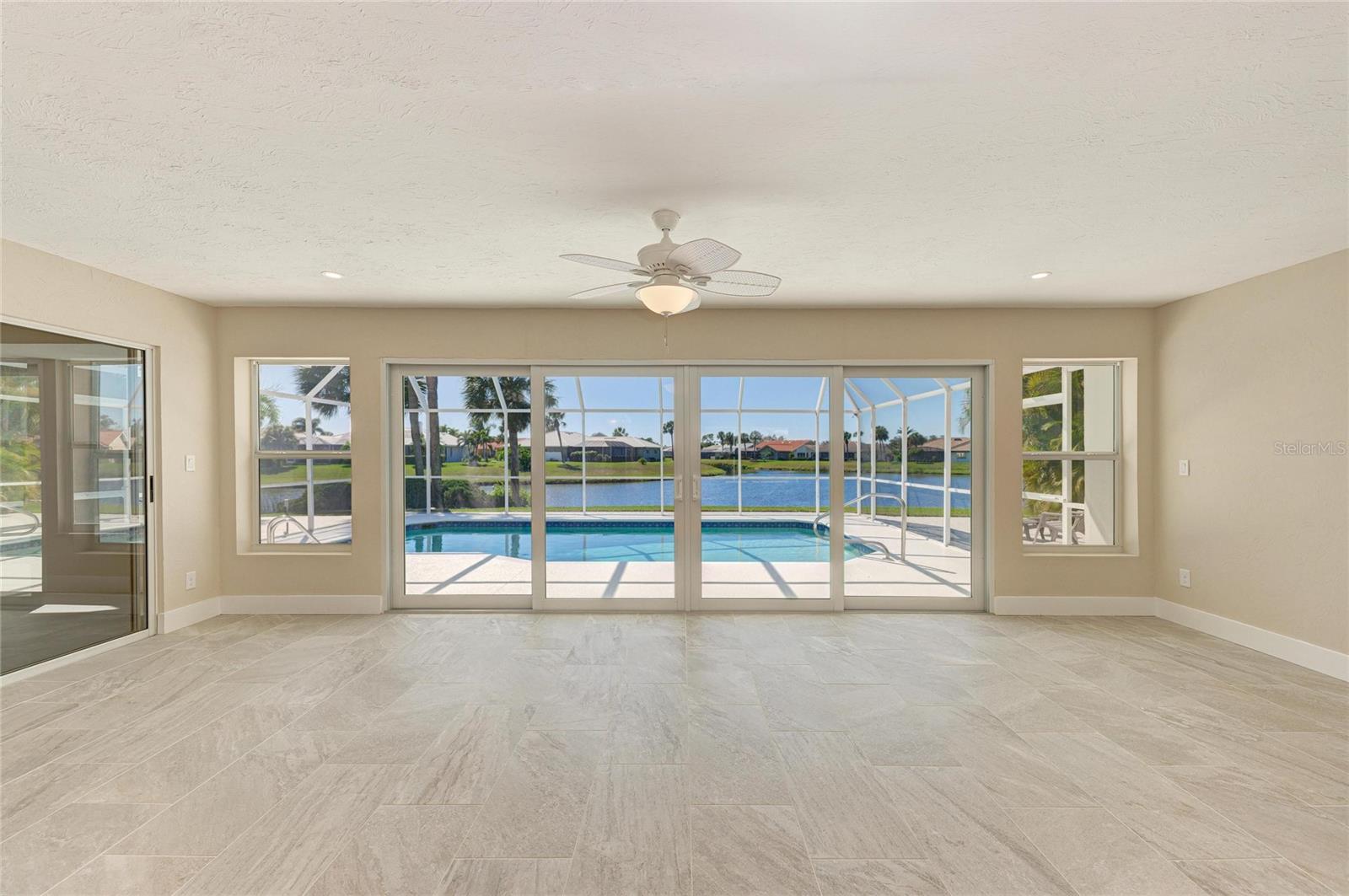 1679 VALLEY DR — photo 23