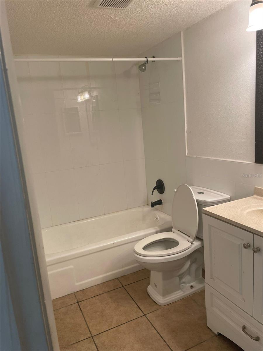 14413 AMERICANA CIR #105 — photo 5