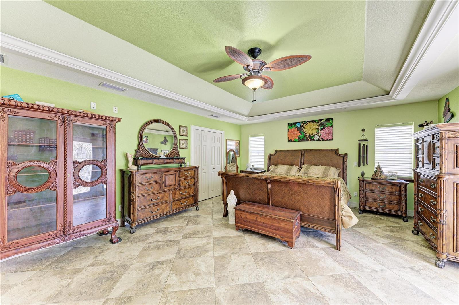 820 N ELM ST — photo 49