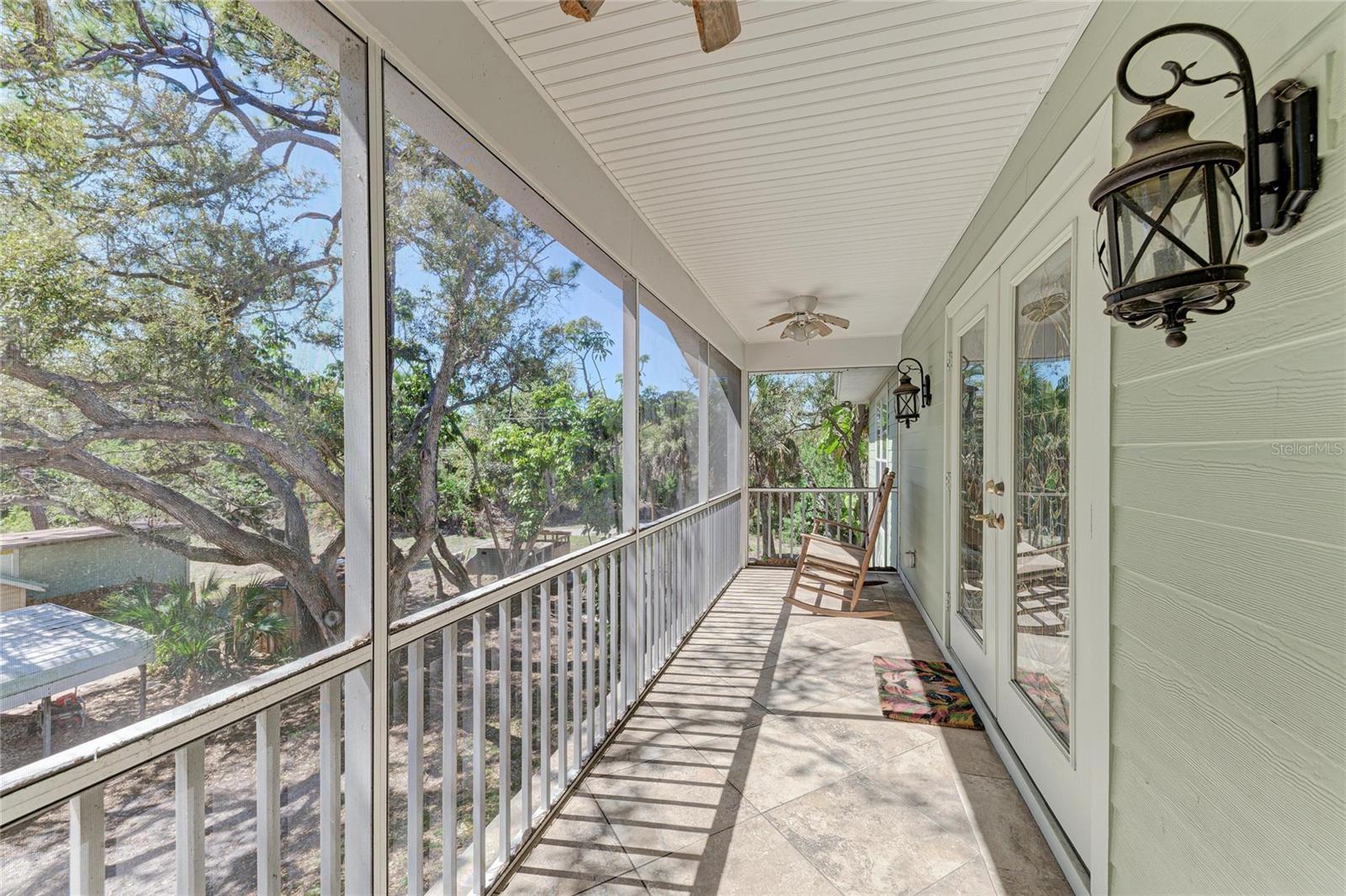 820 N ELM ST — photo 55