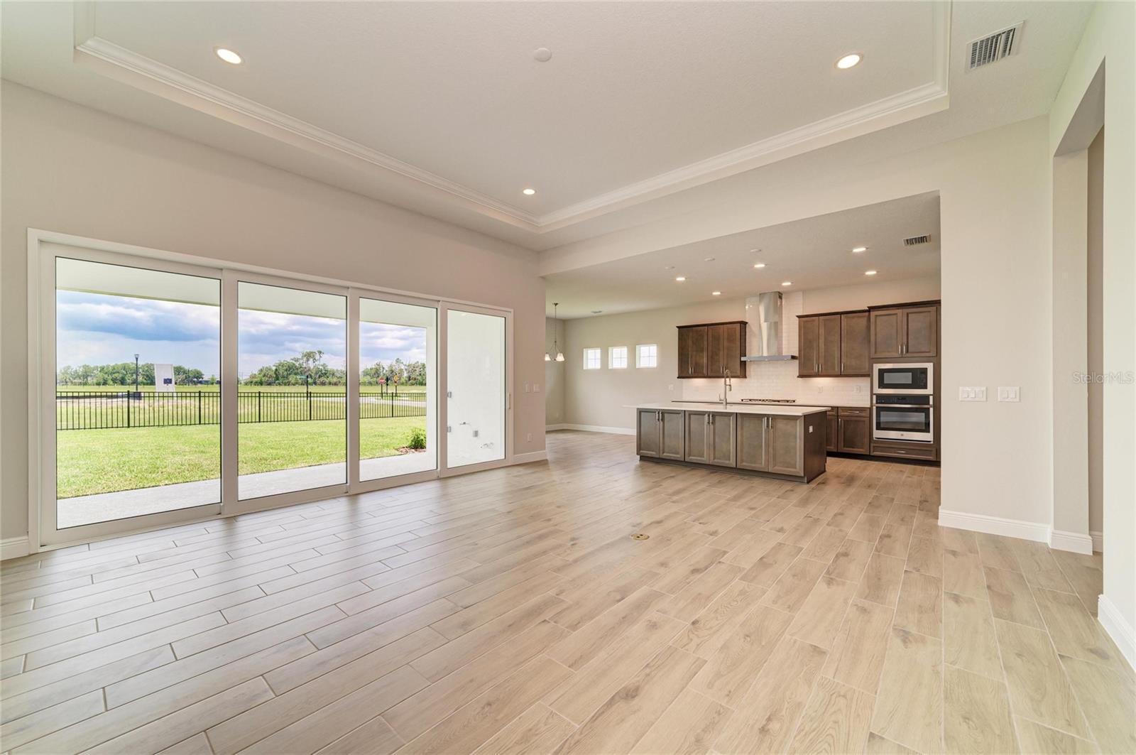 10308 LONGMEADOW AVE — photo 18