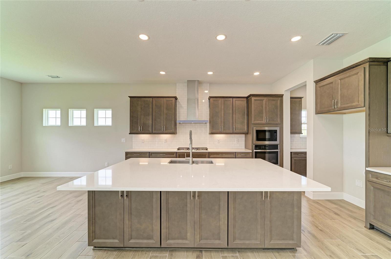 10308 LONGMEADOW AVE — photo 14