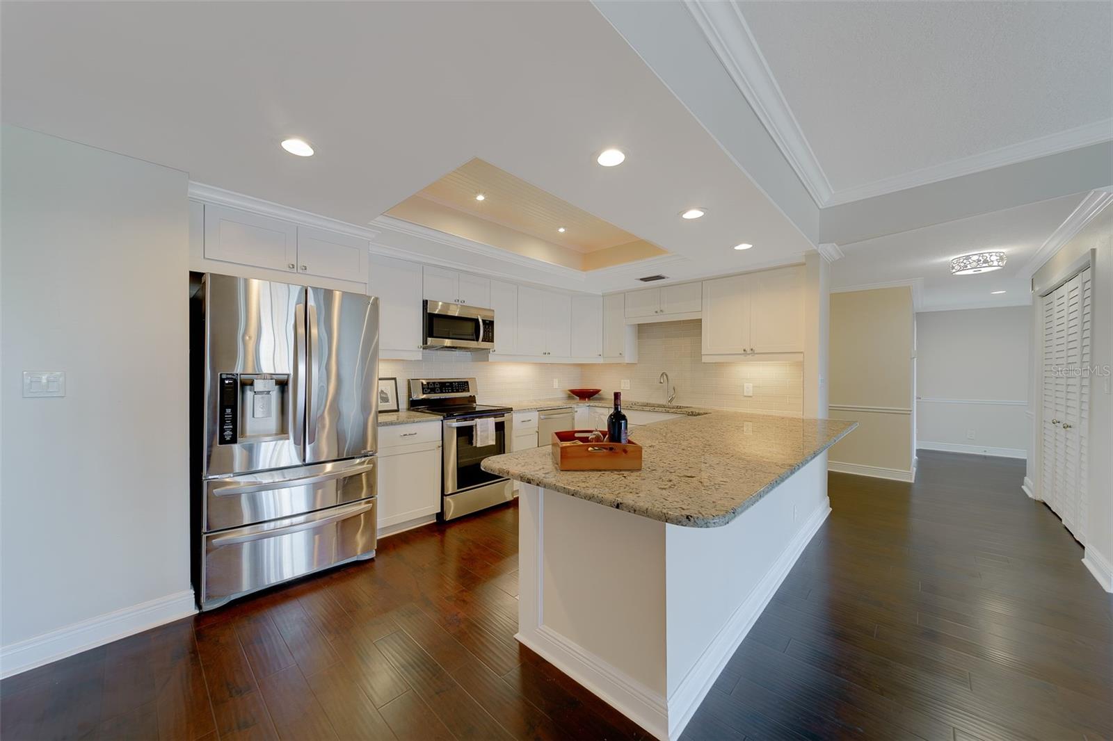 8 BELLEVIEW BLVD #308 — photo 5