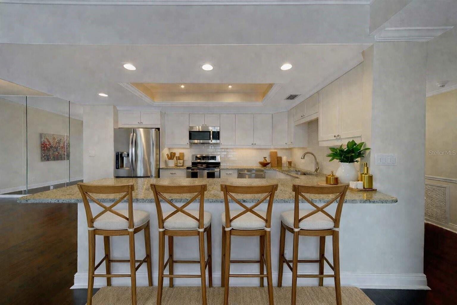 8 BELLEVIEW BLVD #308 — photo 3