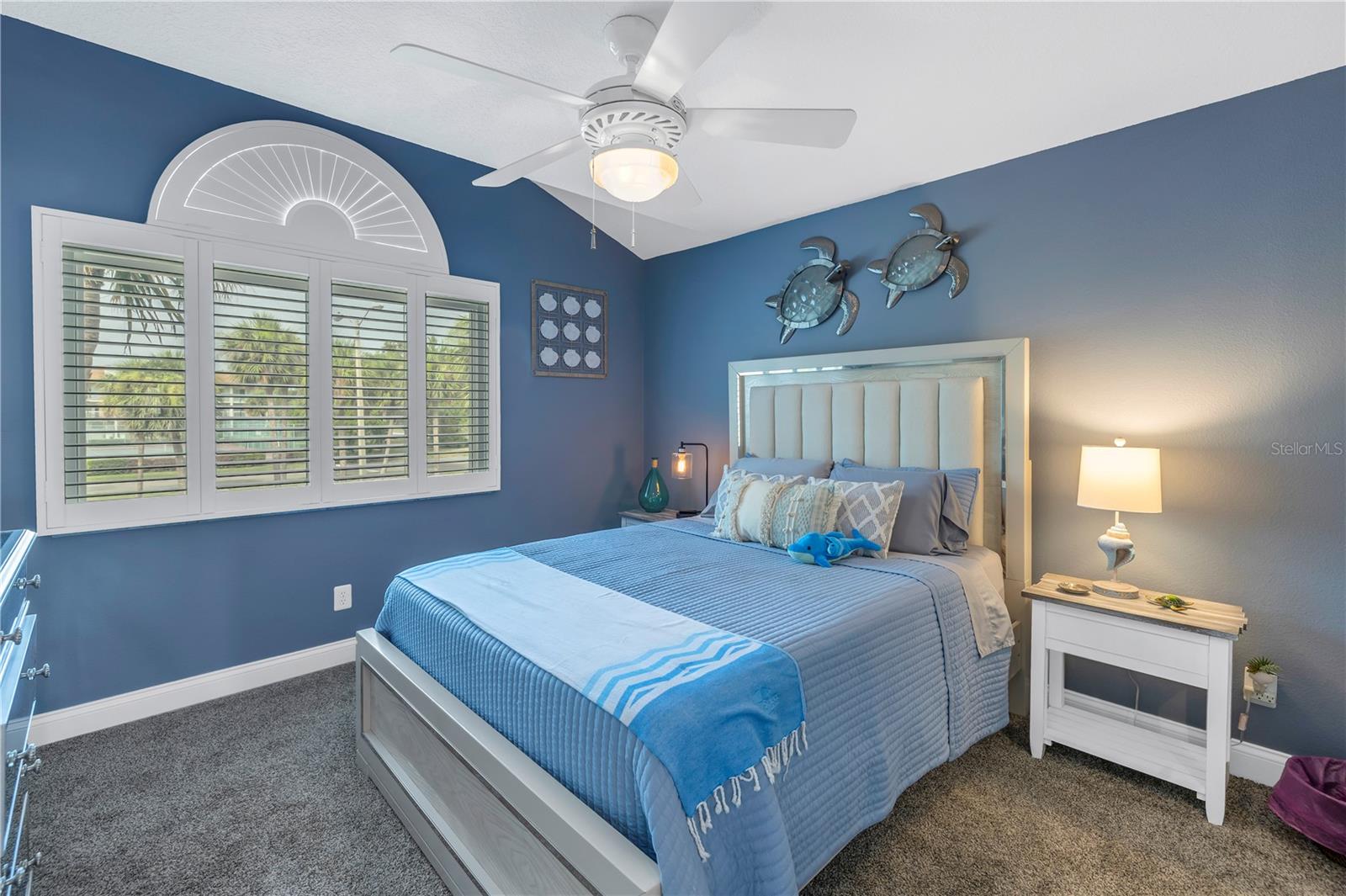117 YACHT CLUB LN — photo 32