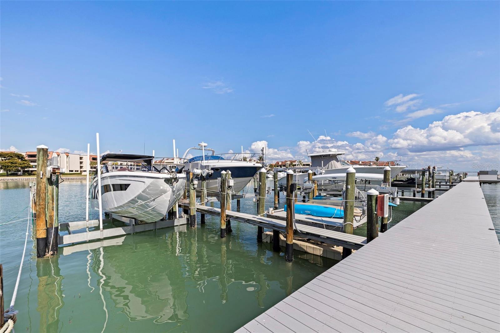 117 YACHT CLUB LN — photo 7