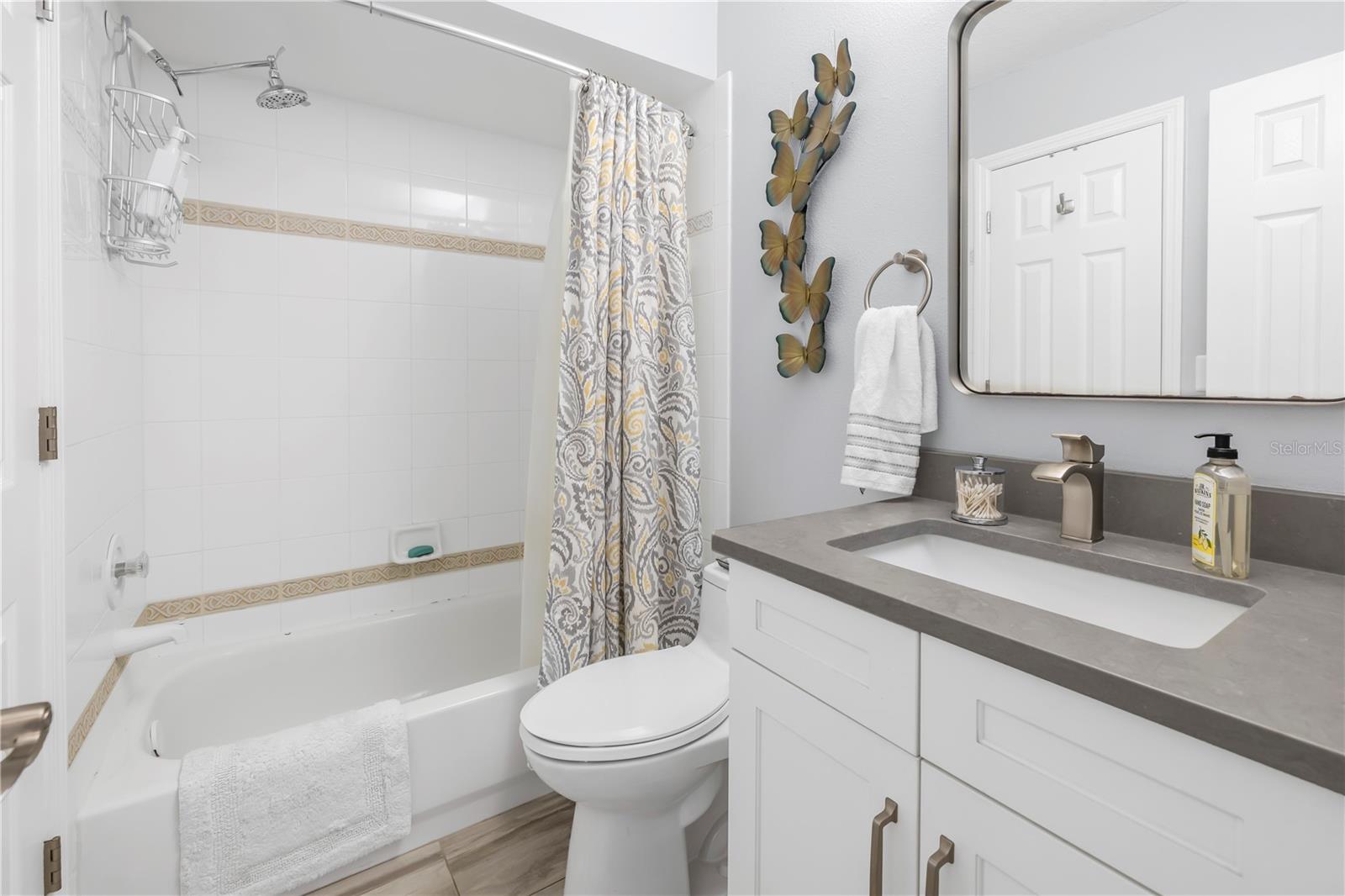 117 YACHT CLUB LN — photo 31