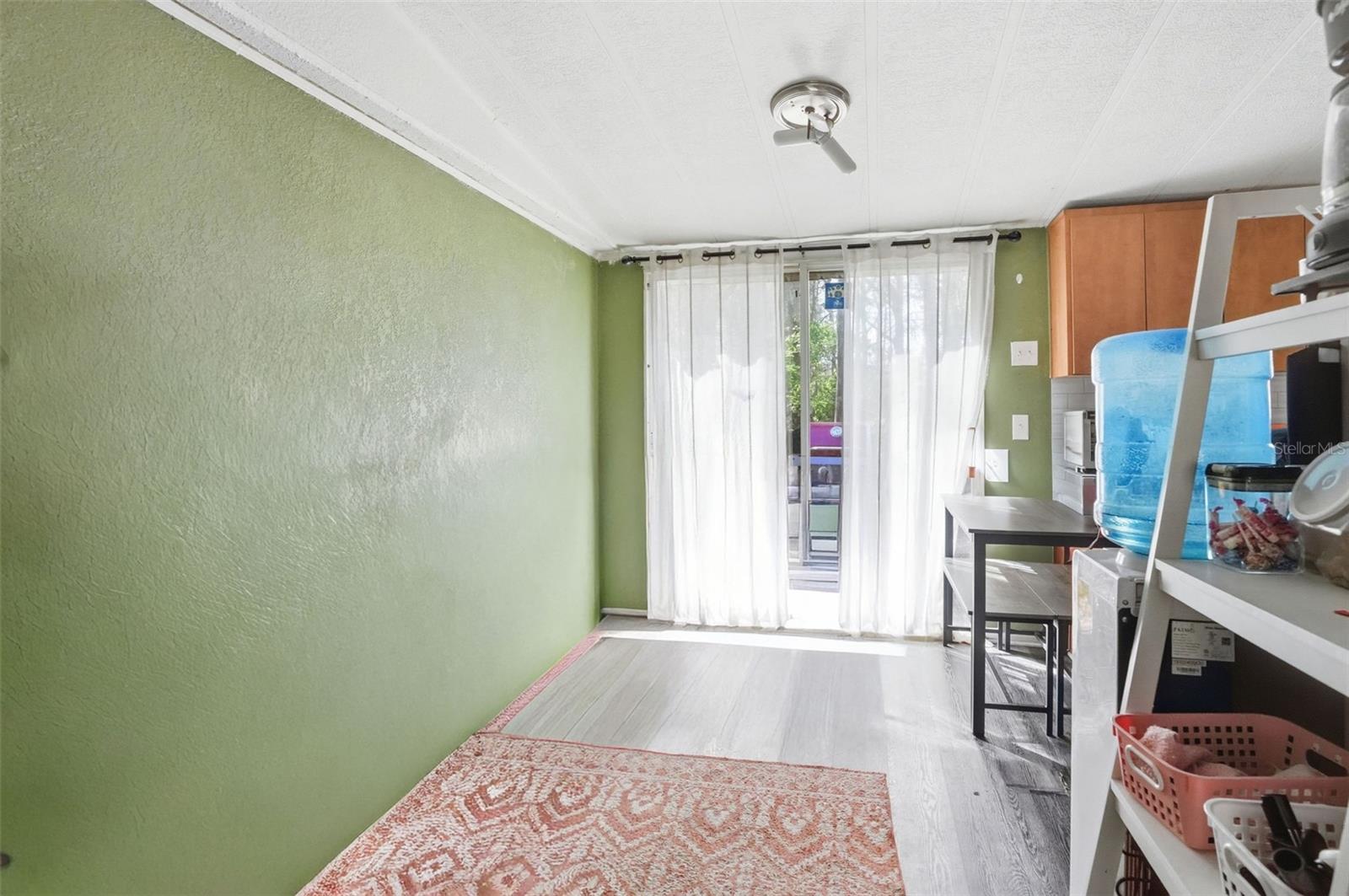 8604 CAMEO DR — photo 11