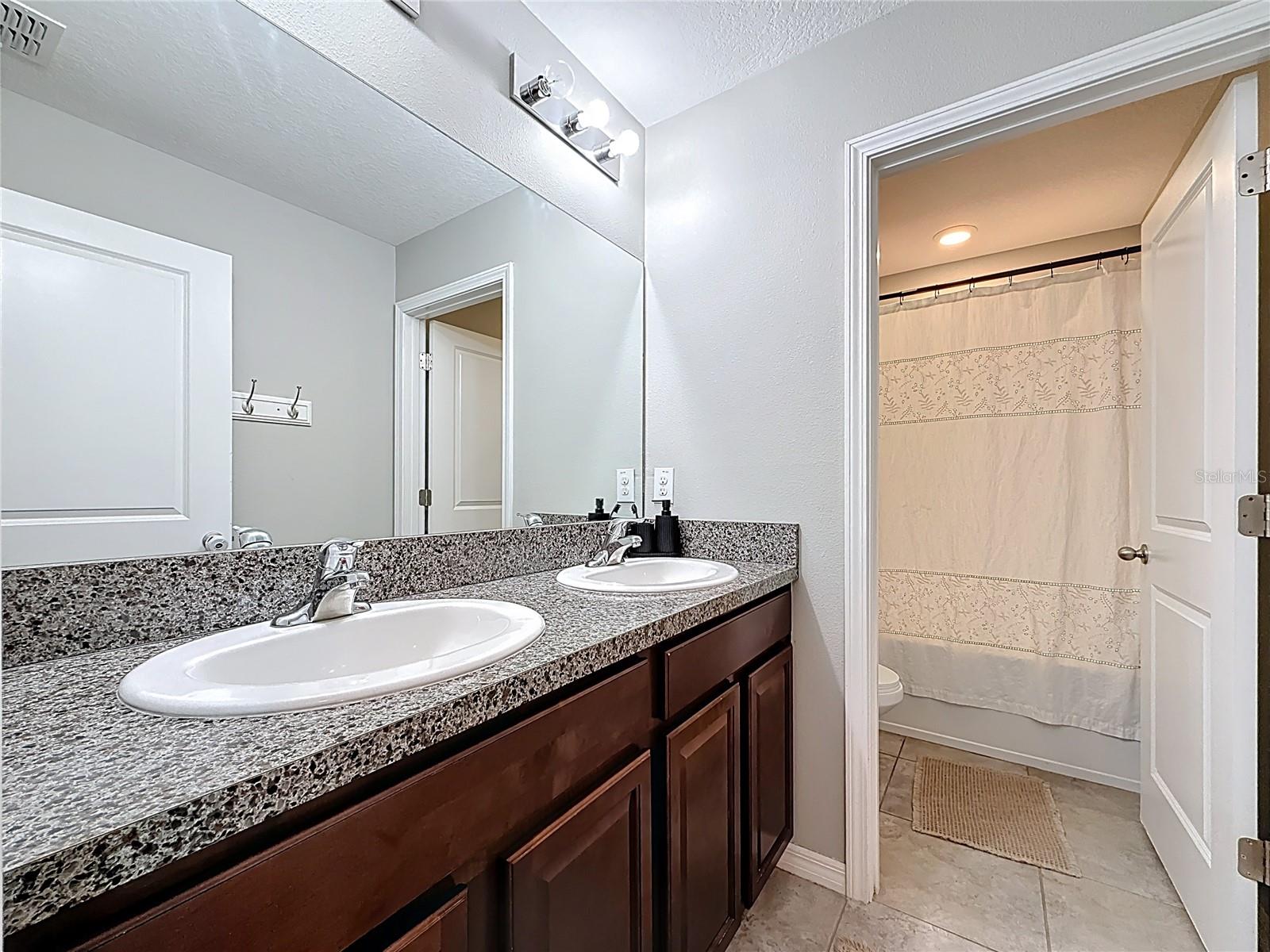 12728 LEMON PEPPER DR — photo 36