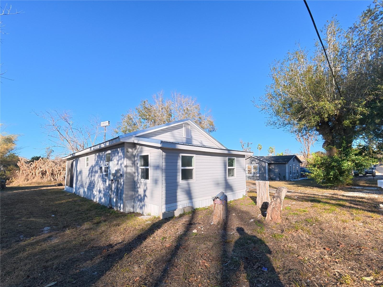 702 W HILLSBORO ST — photo 21