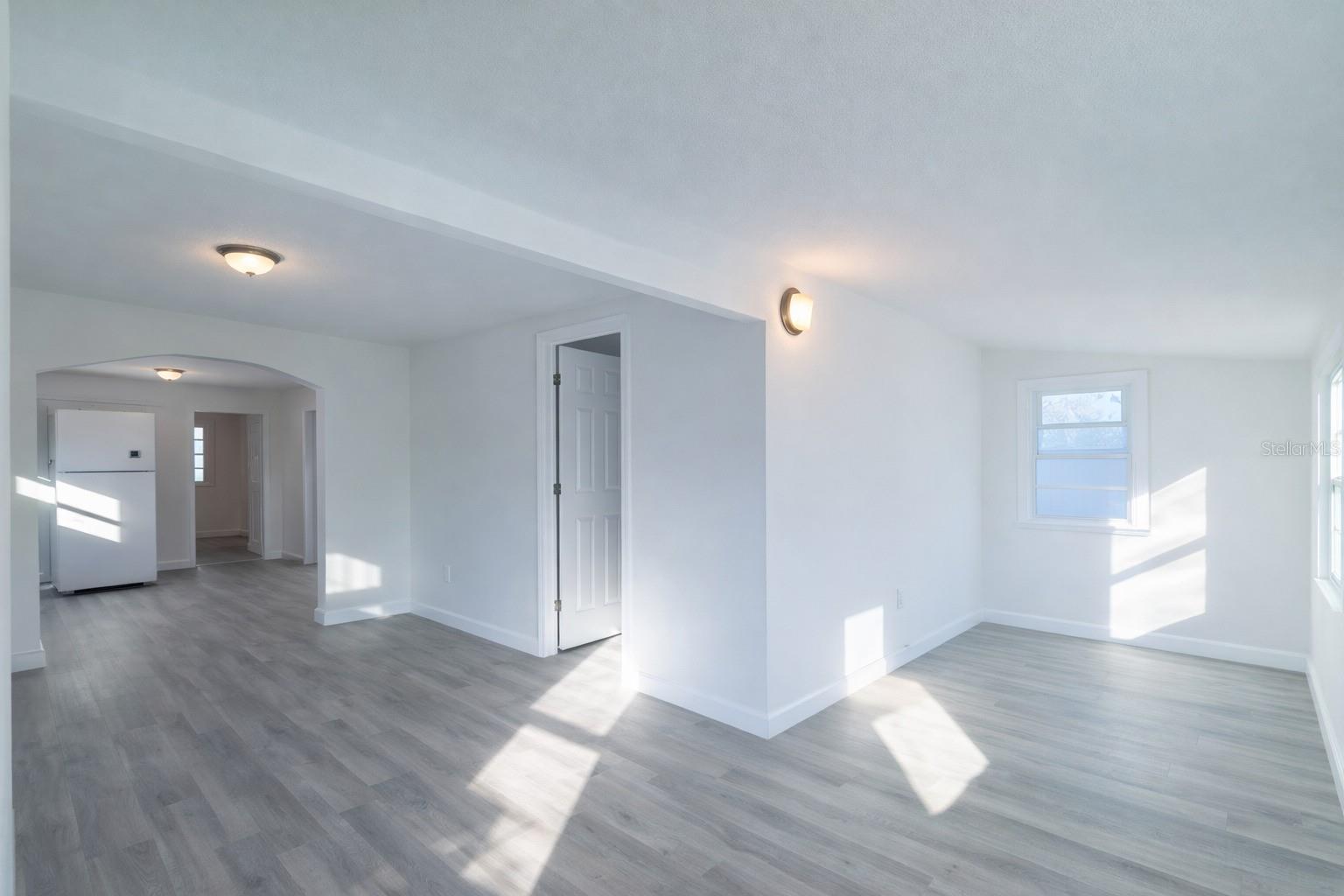 702 W HILLSBORO ST — photo 16