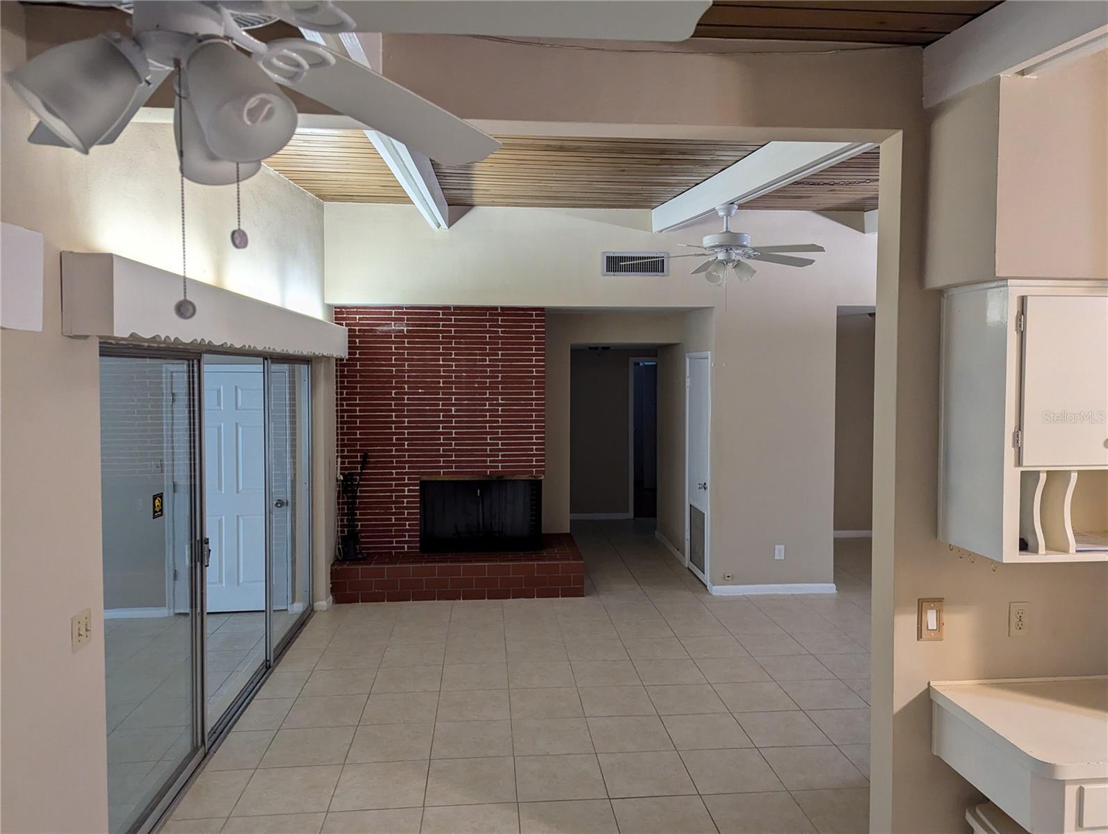 6517 WALTON WAY — photo 16