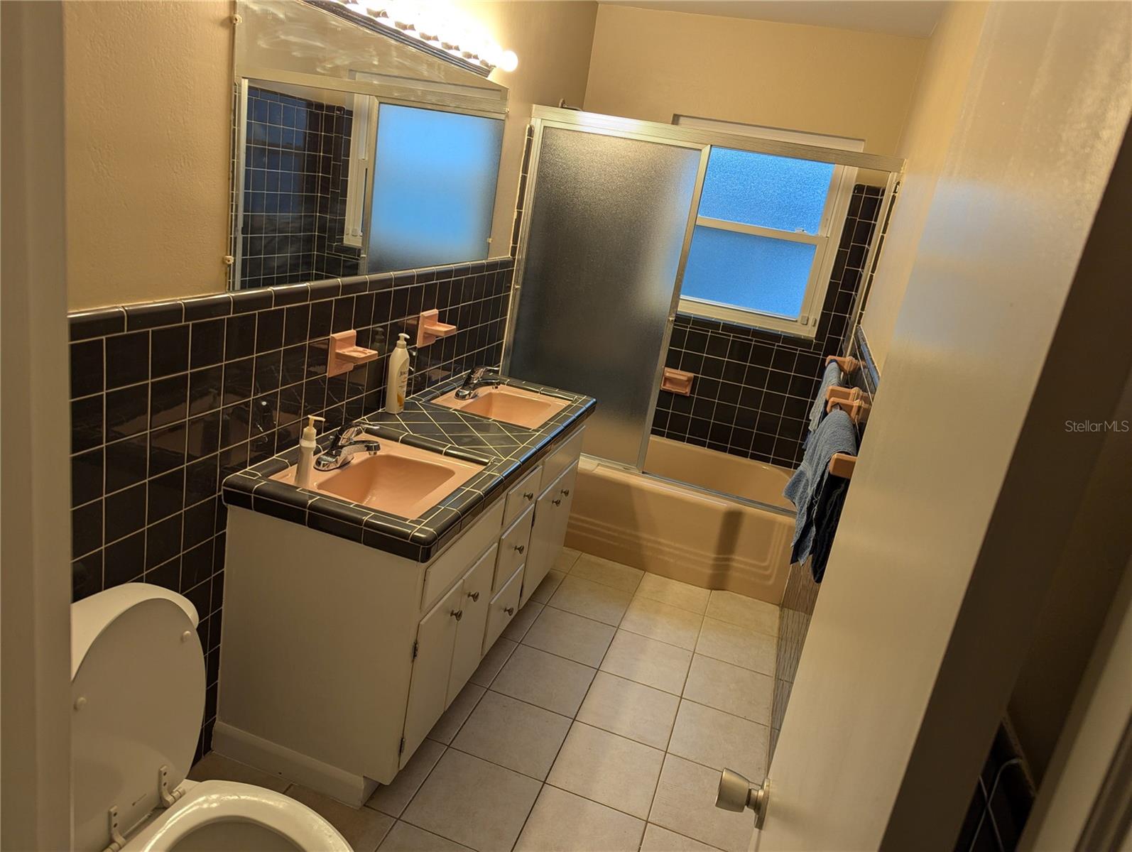 6517 WALTON WAY — photo 43