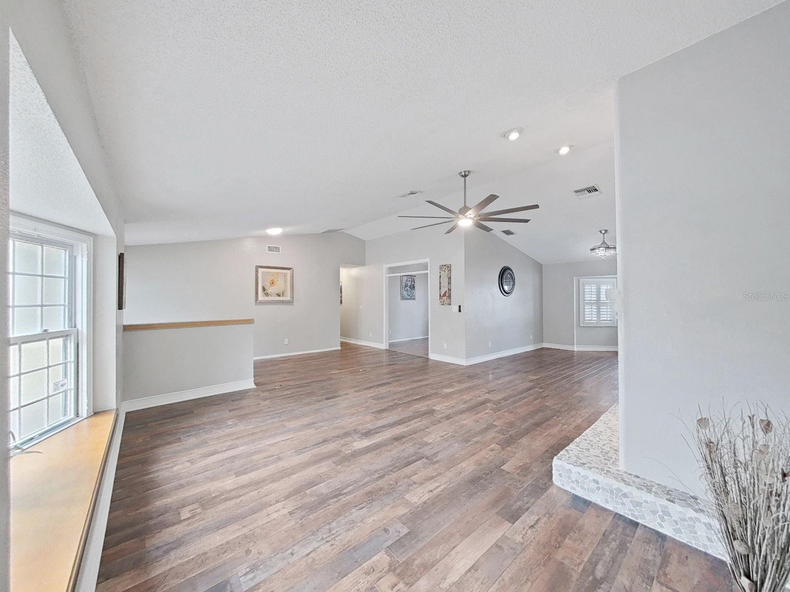 438 LAFAYETTE BLVD — photo 9