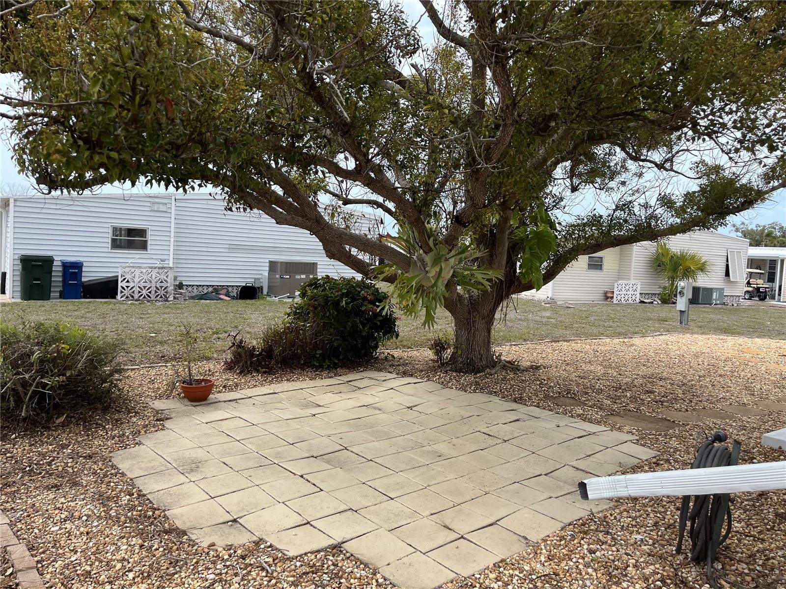 873 BAVENO DR — photo 4
