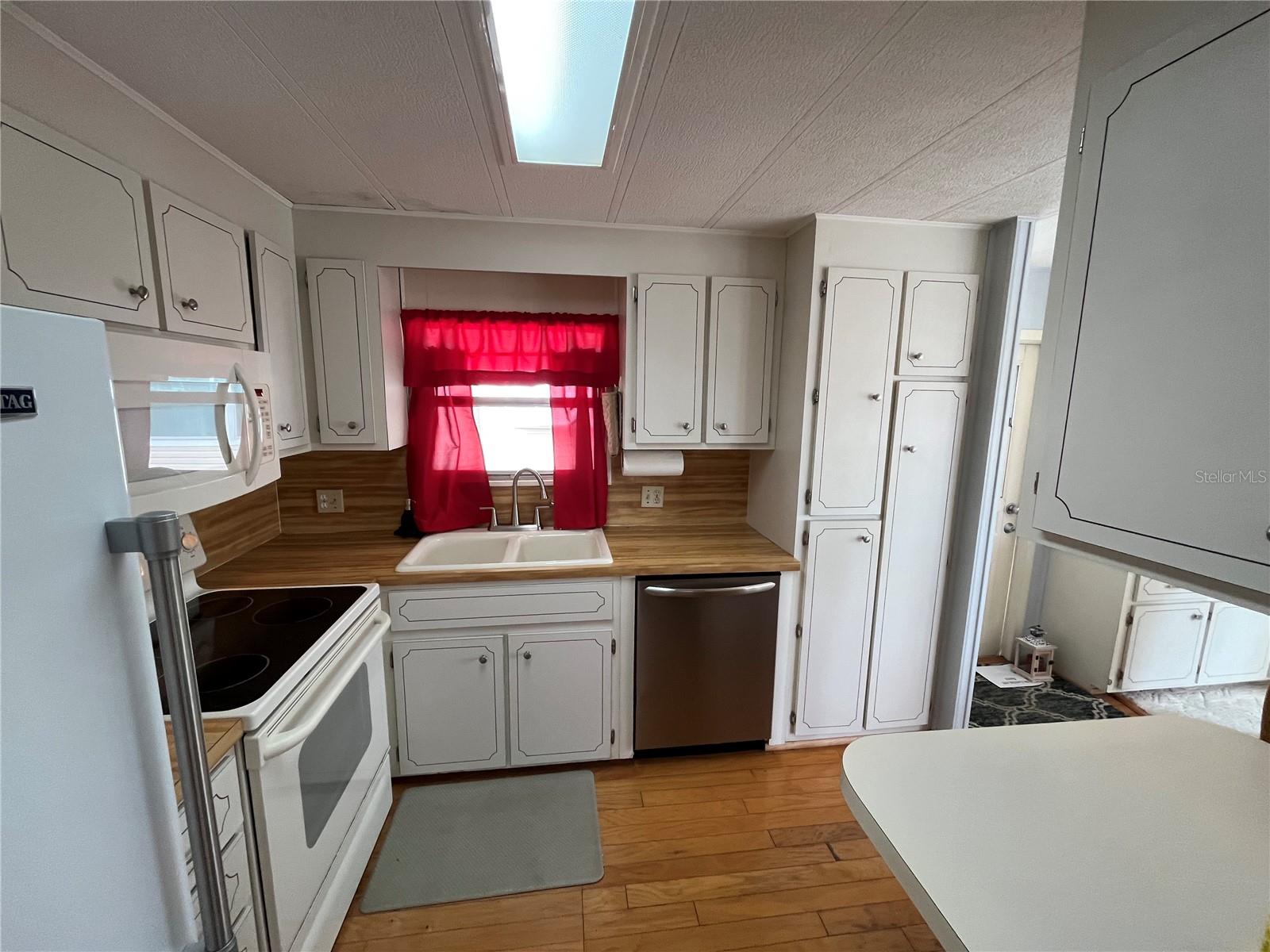 873 BAVENO DR — photo 22