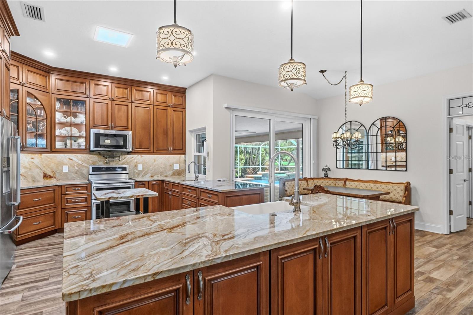 8309 SHADOW PINE WAY — photo 37