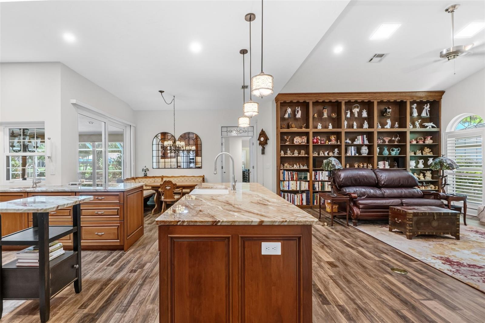 8309 SHADOW PINE WAY — photo 39
