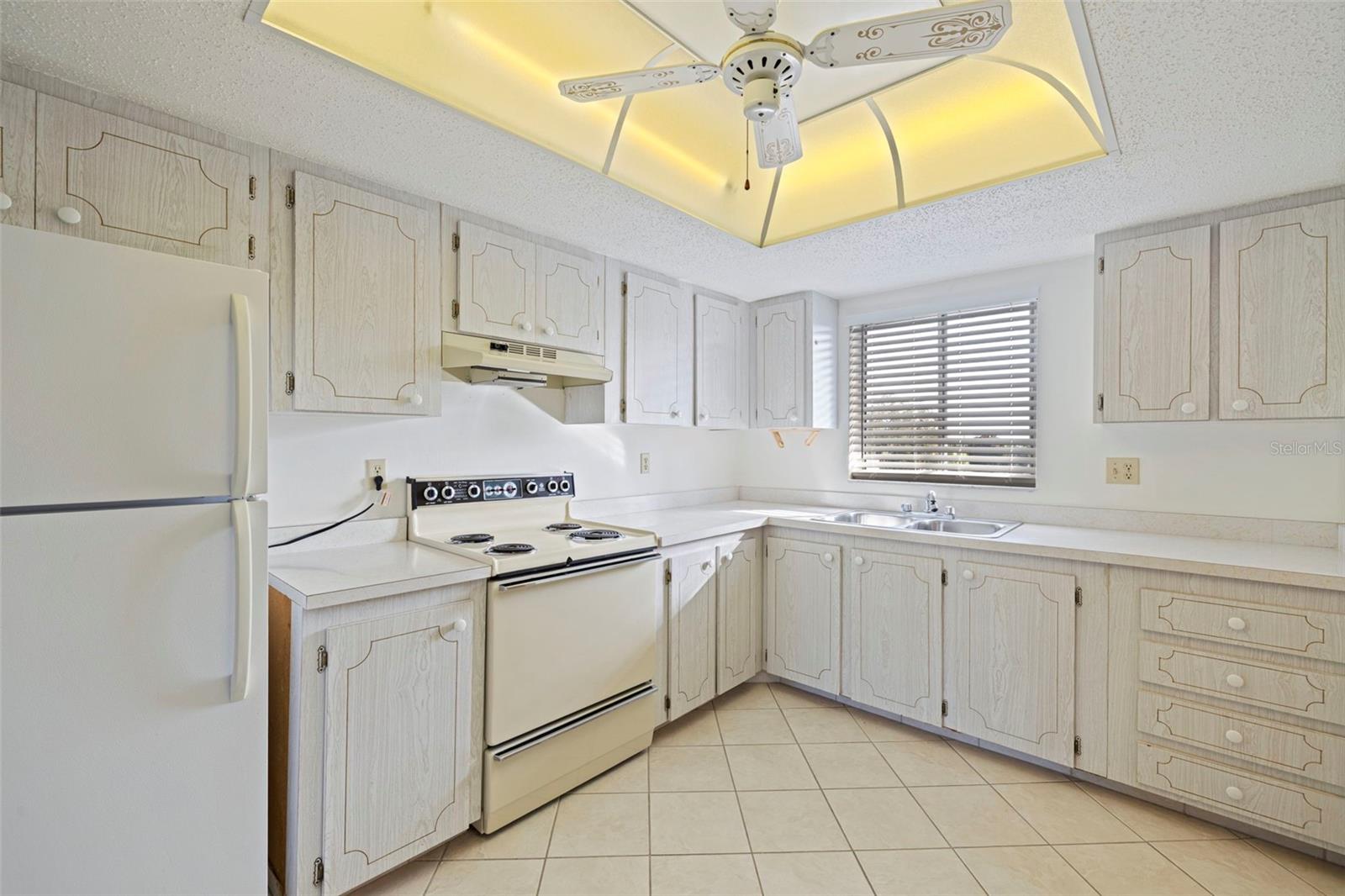 3408 LAKE BAYSHORE DR #P-317 — photo 3
