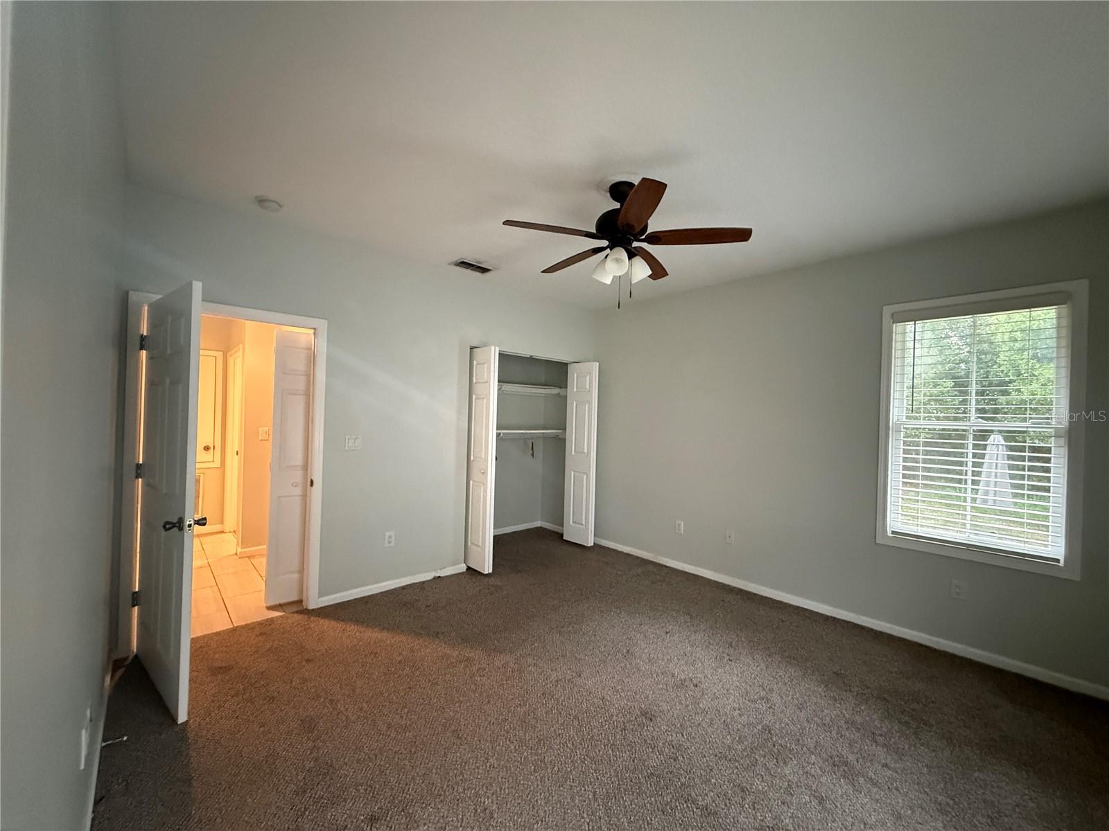 325 W JEAN ST — photo 4