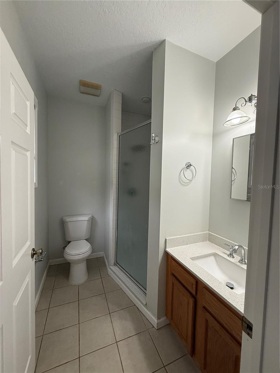 325 W JEAN ST — photo 5