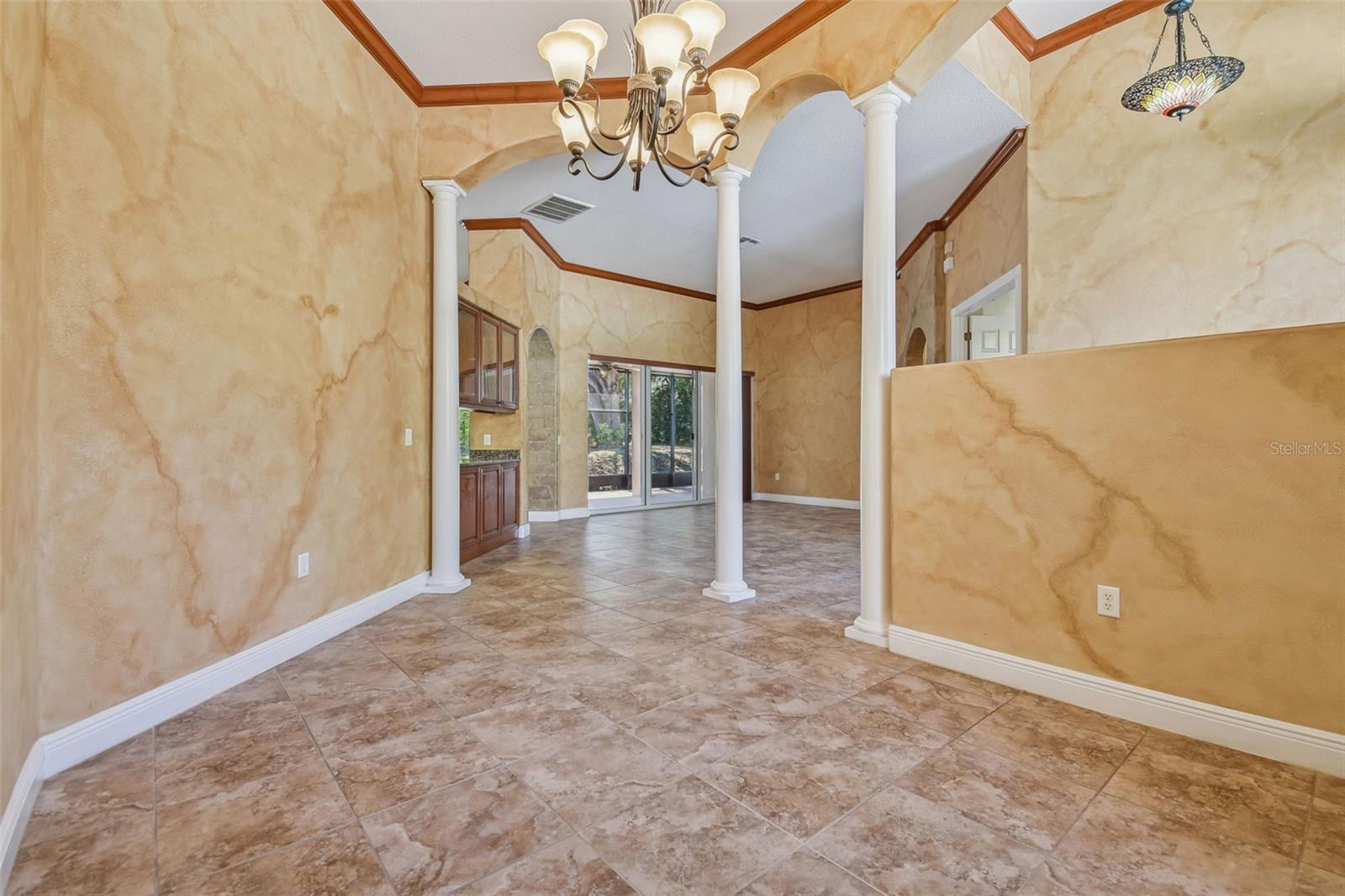 614 VINTAGE WAY — photo 9