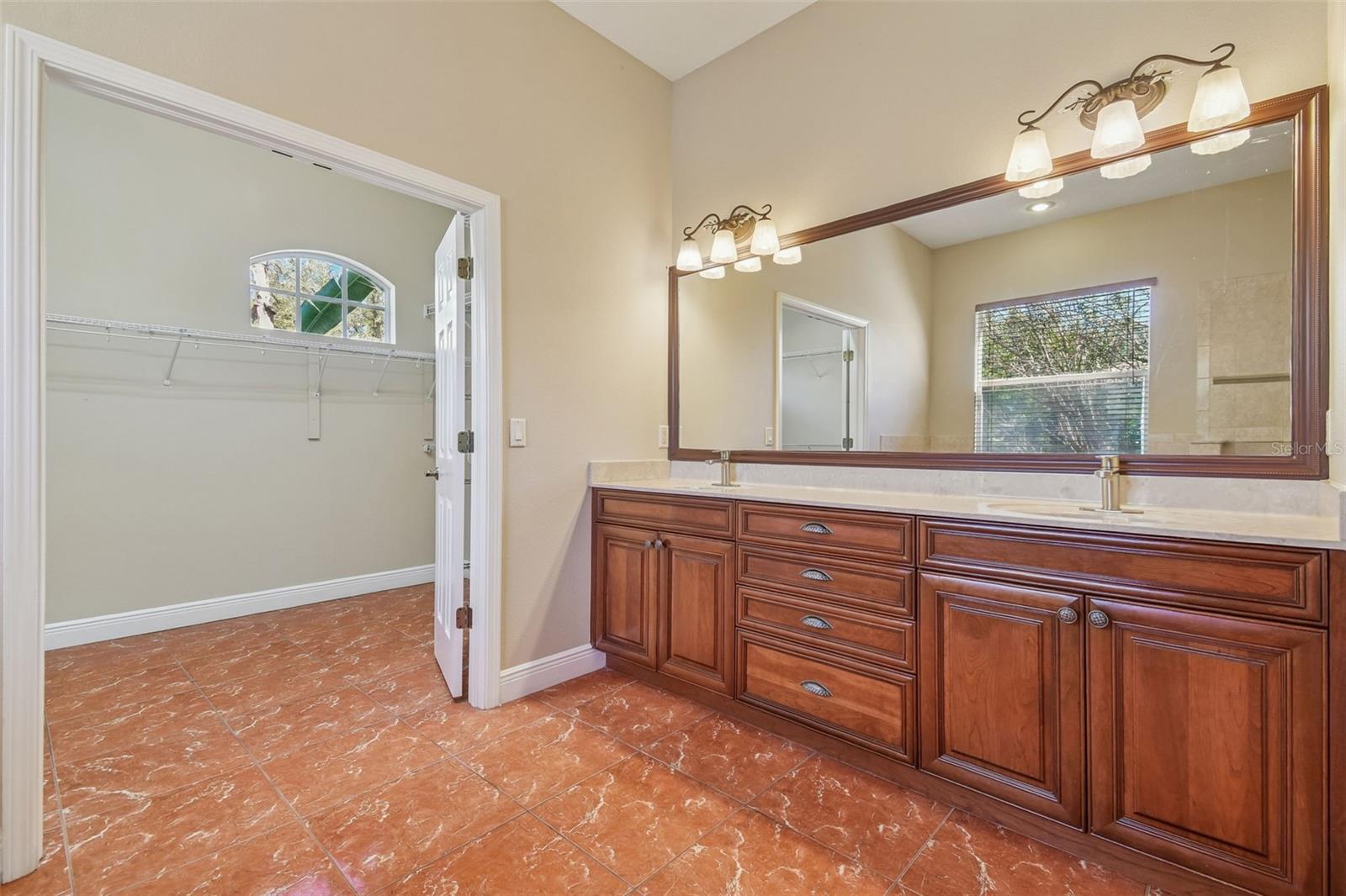 614 VINTAGE WAY — photo 44