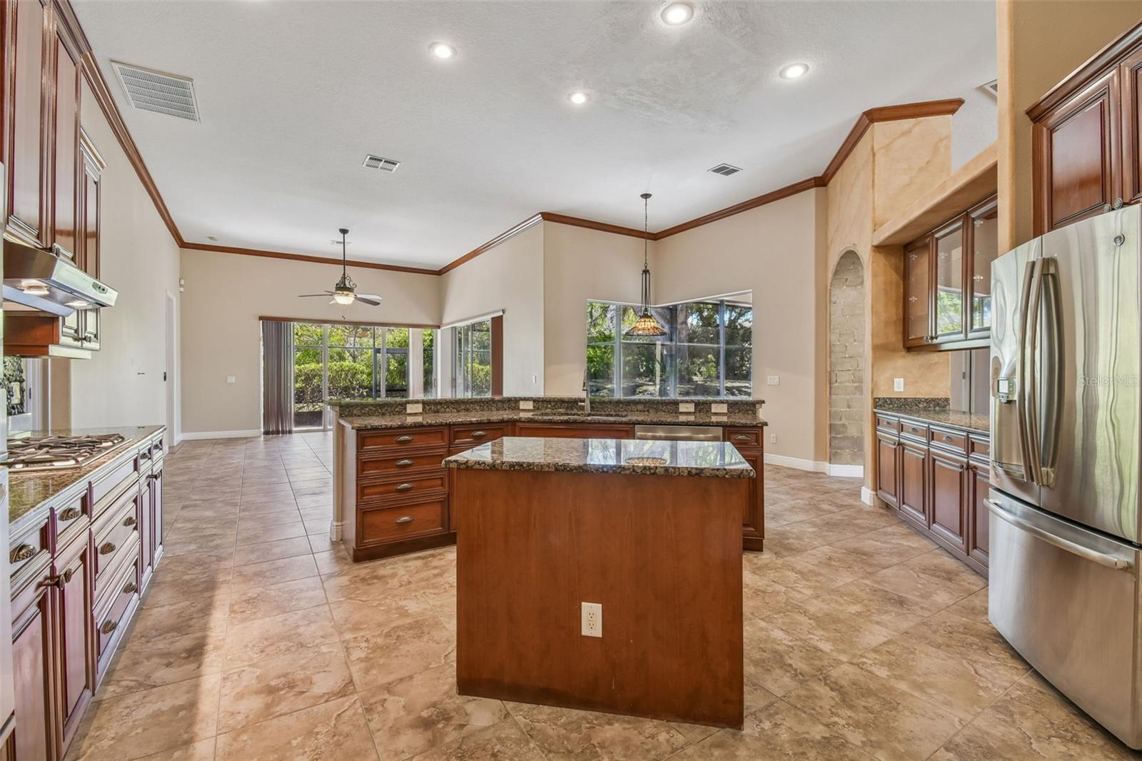 614 VINTAGE WAY — photo 18