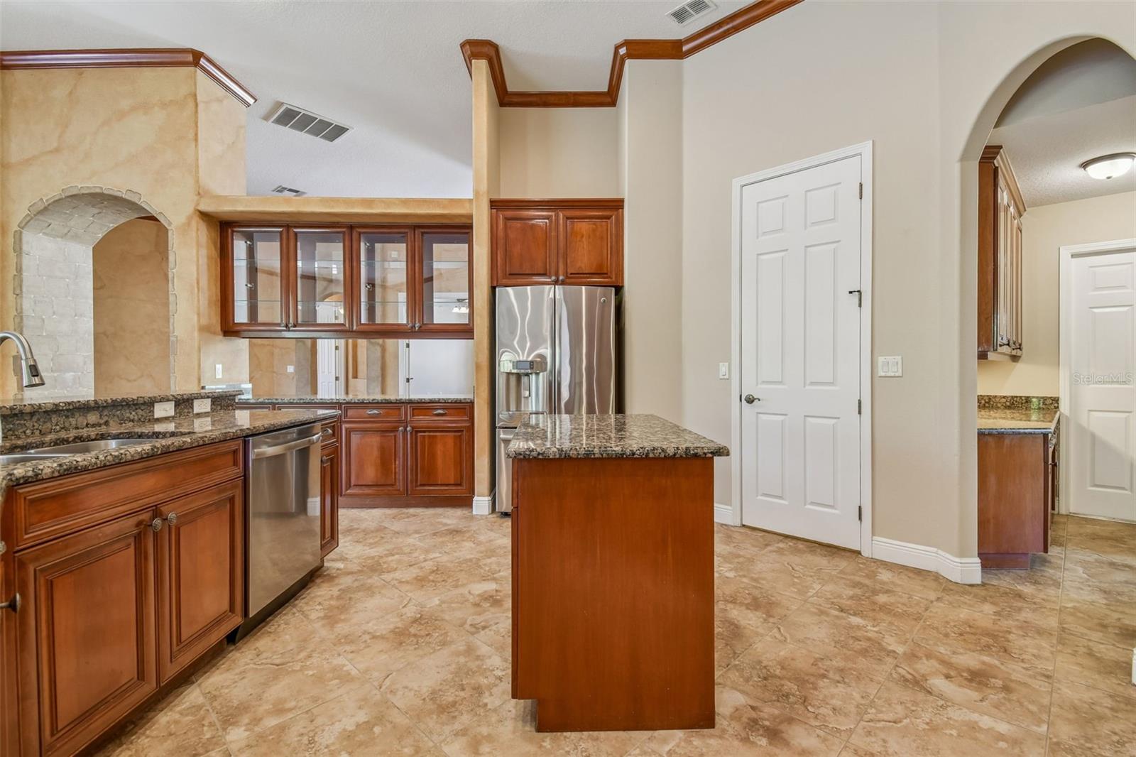 614 VINTAGE WAY — photo 24