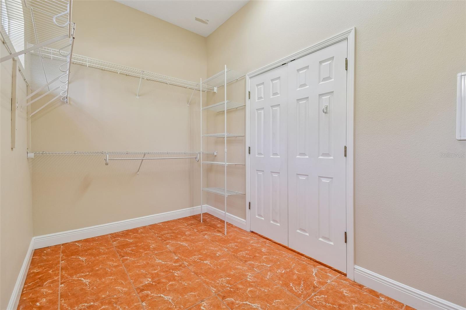 614 VINTAGE WAY — photo 49