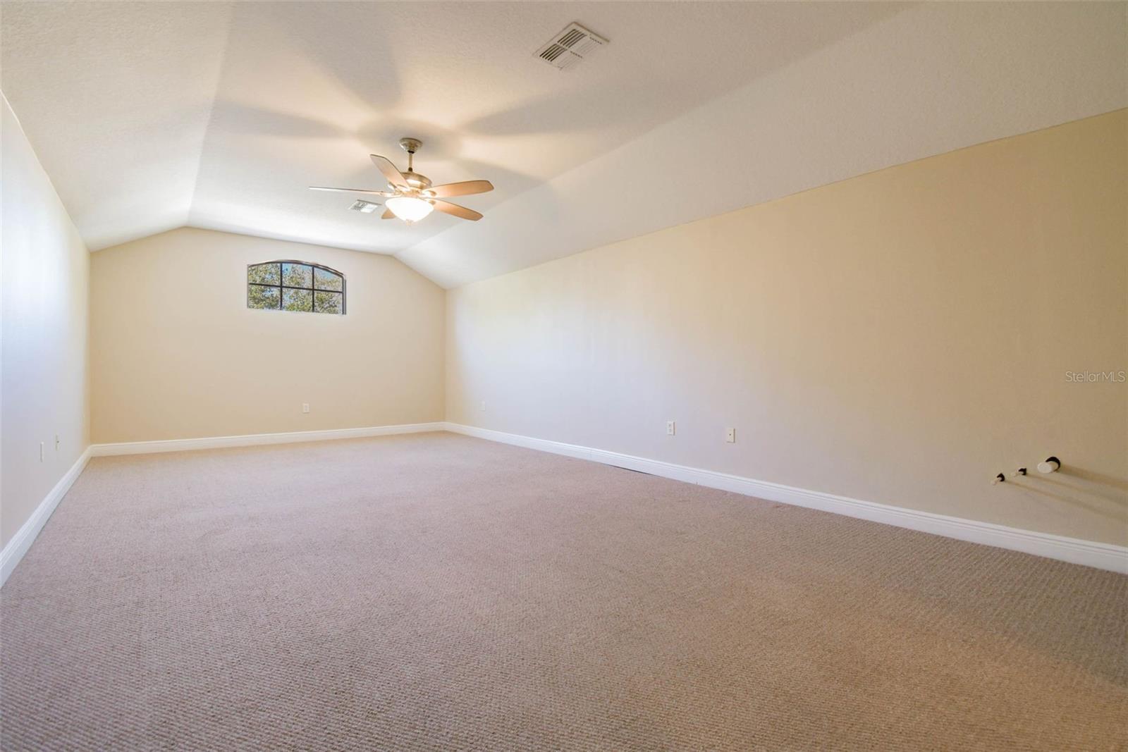 614 VINTAGE WAY — photo 37