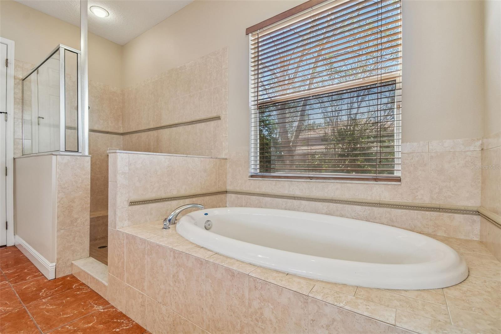614 VINTAGE WAY — photo 46