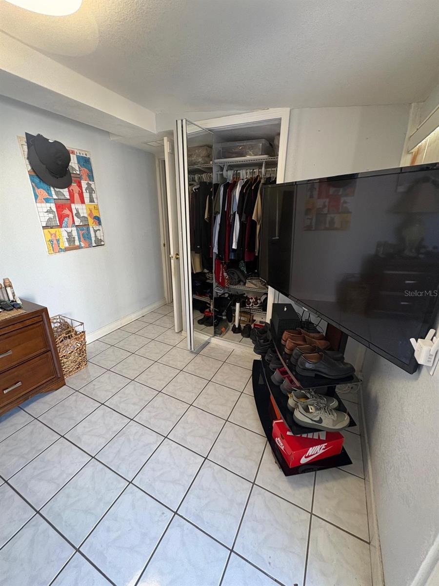 6005 W CLIFTON ST — photo 22