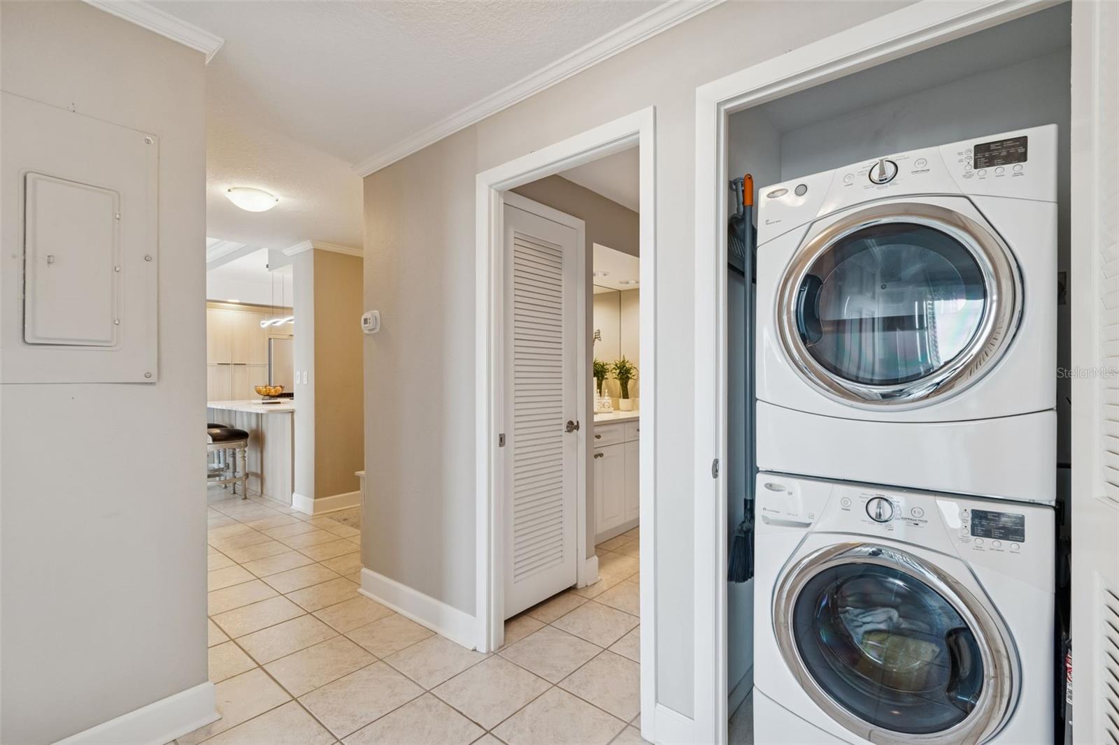 4 BELLEVIEW BLVD #701 — photo 32