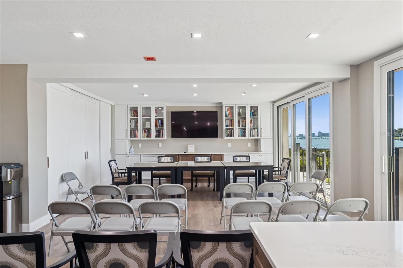 4 BELLEVIEW BLVD #701 — photo 33